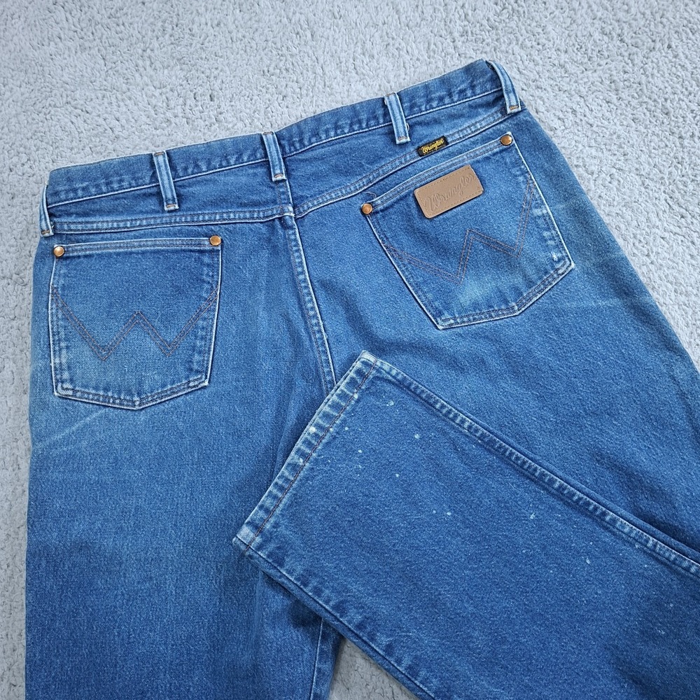 Wrangler 13MWZ Jeans Mens 40x32 Blue Denim Cowboy Cut Original Fit Paint Splat